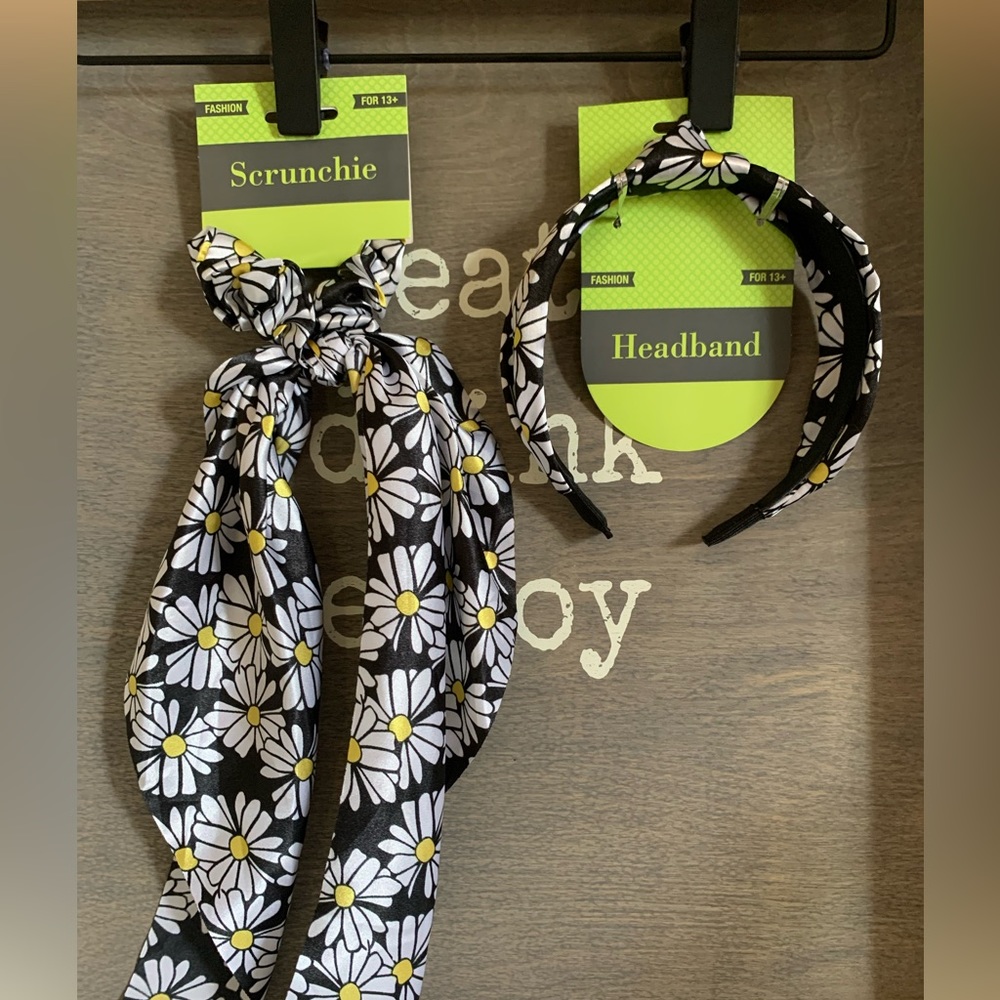 Scarf tie scrunchie and knotted headband (2pcs) - Picture 5 of 12